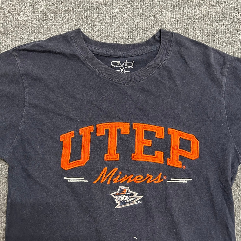 Old Varsity Brand T-Shirt Mens Size S Navy UTEP Miners Embroidered NCAA Texas